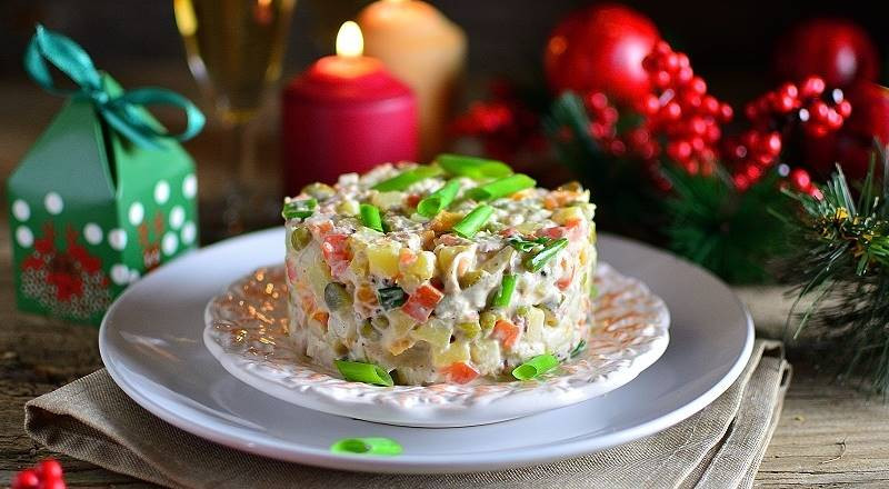 Салаты на Новый год 2023 — простые и вкусные рецепты на год Кролика